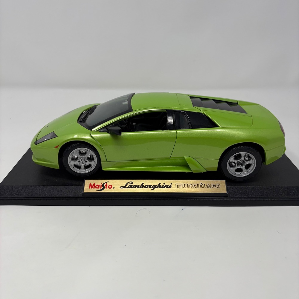 Lamborghini Murcielago Green 1:18 Maisto Diecast Model Car w Stand No Box
